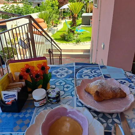 Antonio Loreto Bed and Breakfast